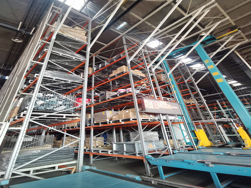 The role of bin stacking system in intelligent warehousing