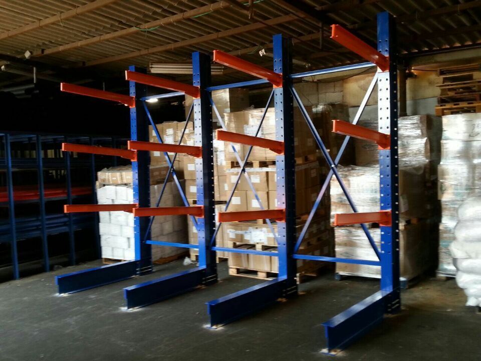 Struggling with Long or Bulky Items? Why Cantilever Racks Are Your Warehouse’s Secret Weapon